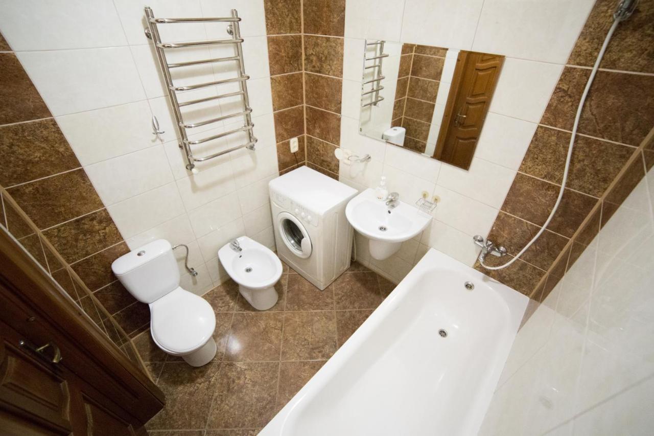 Apartment On Virmenska 3, With 2 Separate Bedrooms إلفيف المظهر الخارجي الصورة