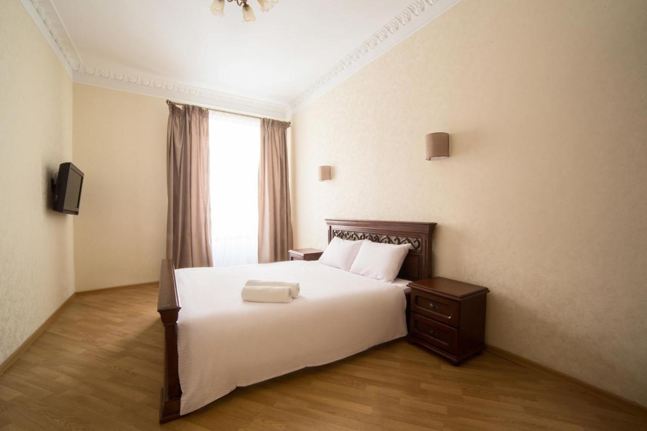 Apartment On Virmenska 3, With 2 Separate Bedrooms إلفيف المظهر الخارجي الصورة